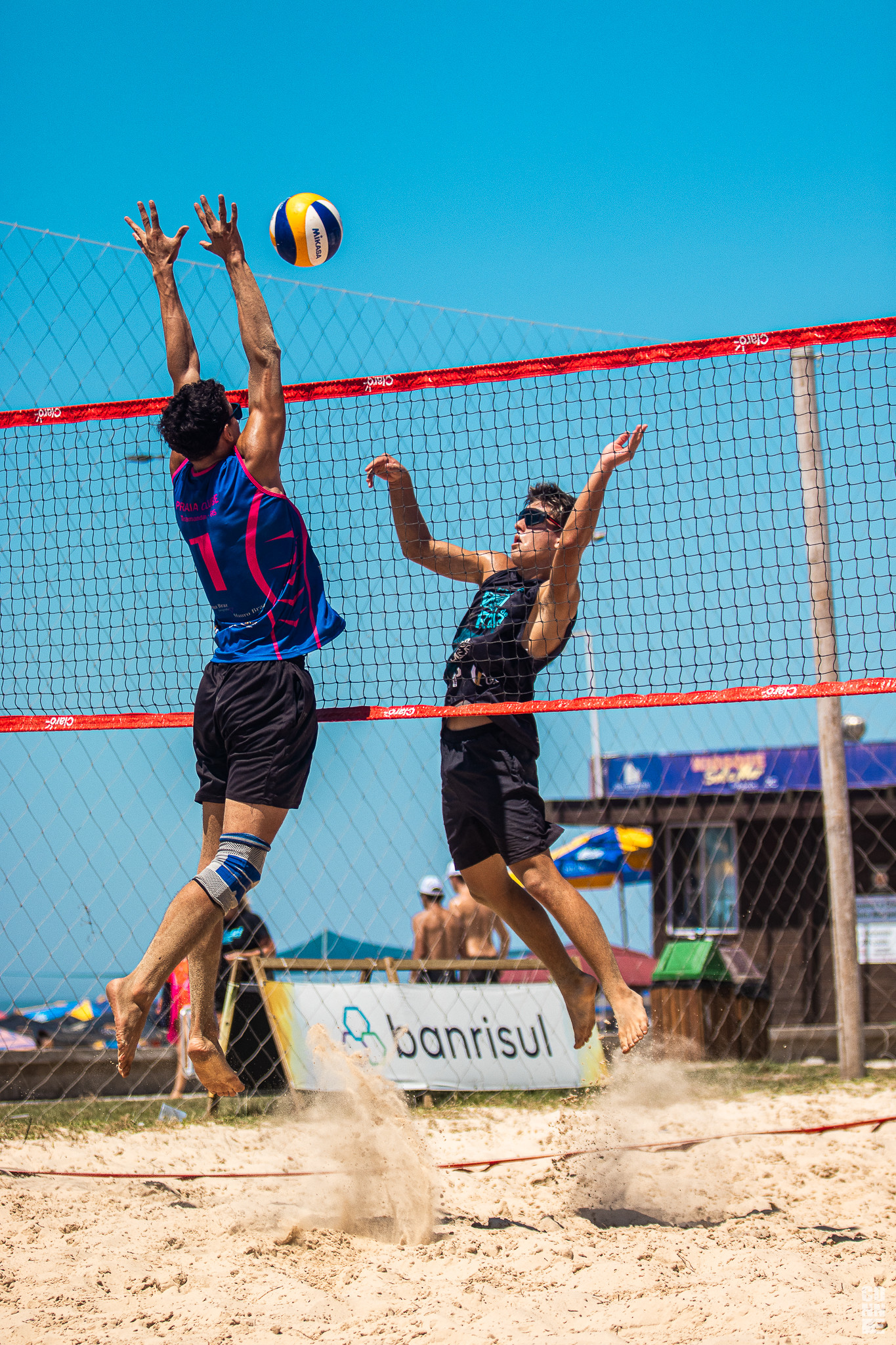 v2_aa29dce9-48c4-4d37-a1b8-88566f80d159.jpg