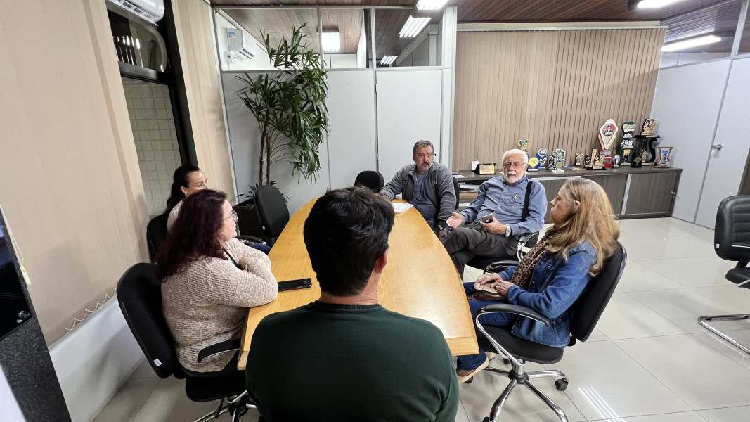 reuniao-com-sindicato-reforca-dialogo-entre-gestao-municipal-e-pescadores-de-capao-da-canoa